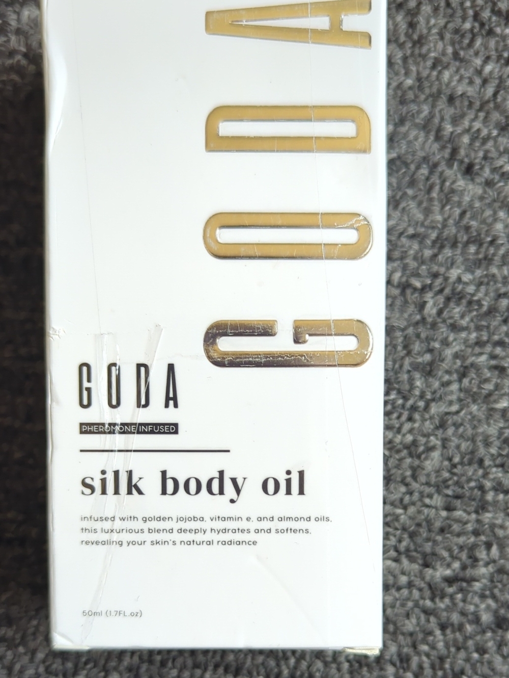 GODA Silk Body Oil — White